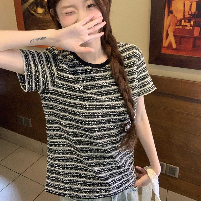 Summer 2025 Women s American Stripe Short-Sleeve T-Shirt - Trendy, Pretty, Age-Reducing Top S - Premium чёрный
Summer 2025 Women s American Stripe Short-Sleeve T-Shirt - Trendy, Pretty, Age-Reducing Top S - Premium чёрный