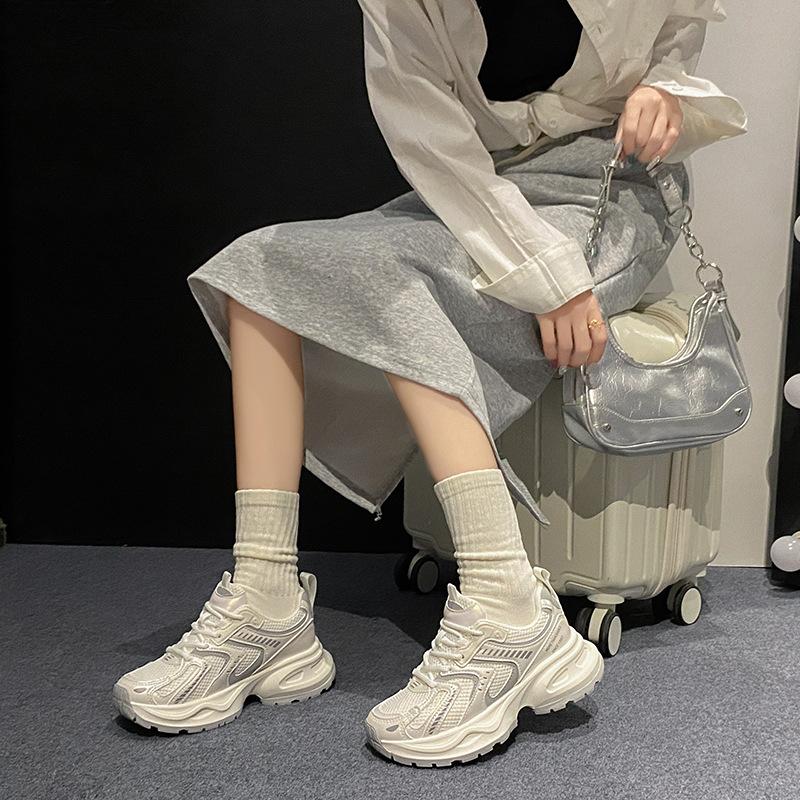 New dad shoes women s autumn student sports running shoes casual platform heightening shoes 40
New dad shoes women s autumn student sports running shoes casual platform heightening shoes 40