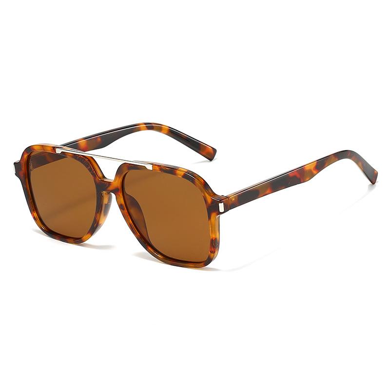 Large Frame Pilot Sunglasses Women Double Chain Bridge Square Goggles Men Black Glasses Fashio Leopard Print Sunglasses UV400
Large Frame Pilot Sunglasses Women Double Chain Bridge Square Goggles Men Black Glasses Fashio Leopard Print Sunglasses UV400