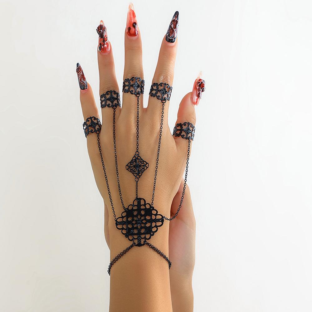Vintage Gothic Black Chain Rings Link Bracelets For Women Punk Hiphop Hollow Butterfly Square Lace Bracelet Female Party Jewelry
Vintage Gothic Black Chain Rings Link Bracelets For Women Punk Hiphop Hollow Butterfly Square Lace Bracelet Female Party Jewelry