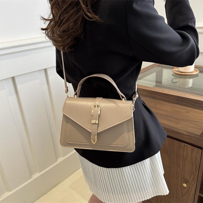 Handheld Women S Bag Summer Fashion Shoulder Bag Textured Hardware Women S Bag Small Square Bag Crossbody Bag зелений
Handheld Women S Bag Summer Fashion Shoulder Bag Textured Hardware Women S Bag Small Square Bag Crossbody Bag зелений