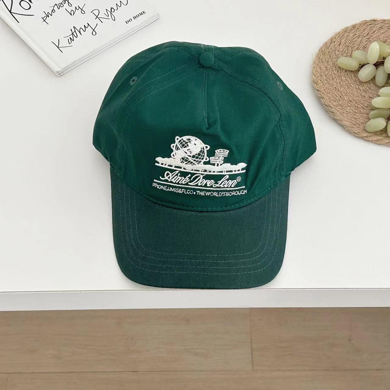 «Бейсболка в стиле ретро с зеленым утконосом, регулируемые широкие поля, вышитая, унисекс» M (56-58cm)
«Бейсболка в стиле ретро с зеленым утконосом, регулируемые широкие поля, вышитая, унисекс» M (56-58cm)