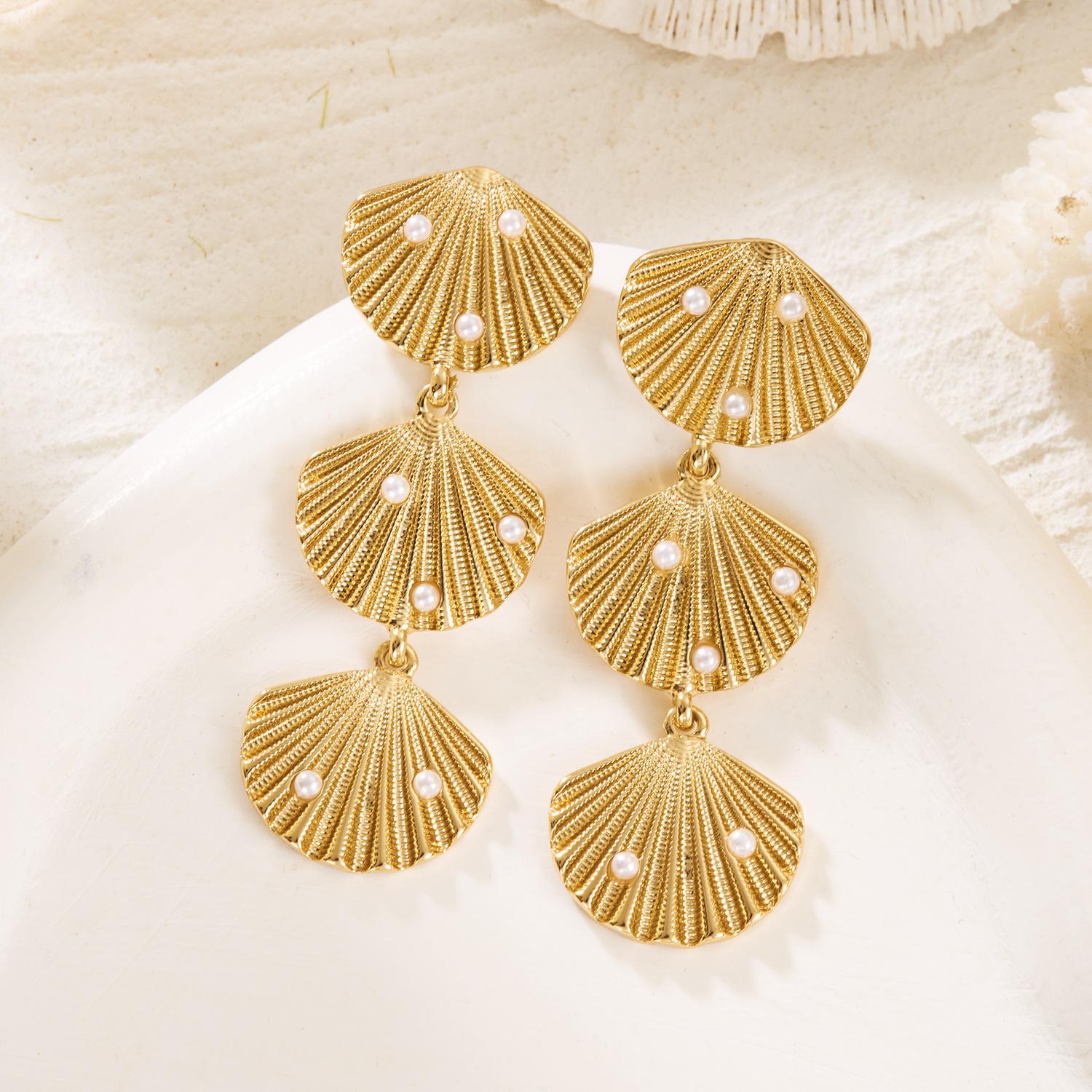 Exaggerated Imitation Pearl Shell Multi-Layer Earrings Beach Vacation Style Accessory Women s Fashion Trend Daily Accessory
Exaggerated Imitation Pearl Shell Multi-Layer Earrings Beach Vacation Style Accessory Women s Fashion Trend Daily Accessory
