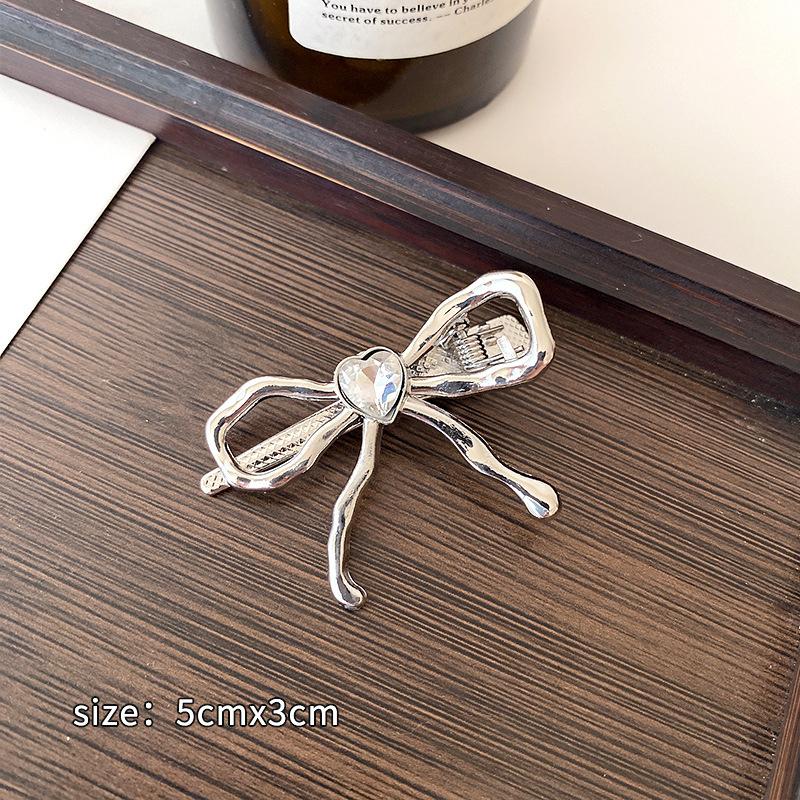 Metal Bowknot Heart Barrettes Hairpin Women Elegant Side Bangs Duckbill Clip Women Girls Hairclip Hair Accessories белый
Metal Bowknot Heart Barrettes Hairpin Women Elegant Side Bangs Duckbill Clip Women Girls Hairclip Hair Accessories белый