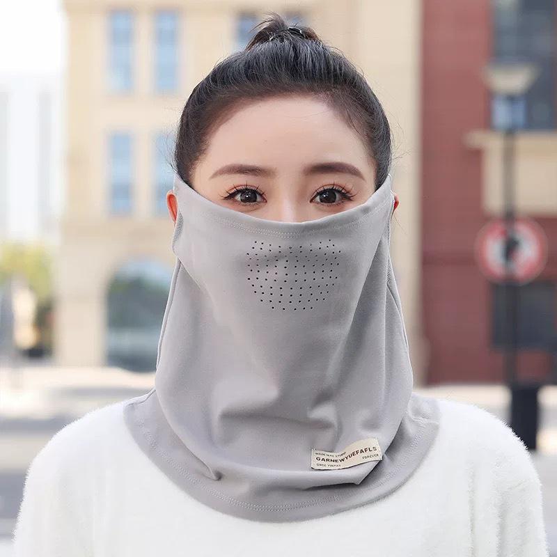 Unisex Thick Fleece Face Mask & Neck Gaiter for Autumn/Winter Cycling - Wind & Cold Protection with Ear Loops One Size
Unisex Thick Fleece Face Mask & Neck Gaiter for Autumn/Winter Cycling - Wind & Cold Protection with Ear Loops One Size