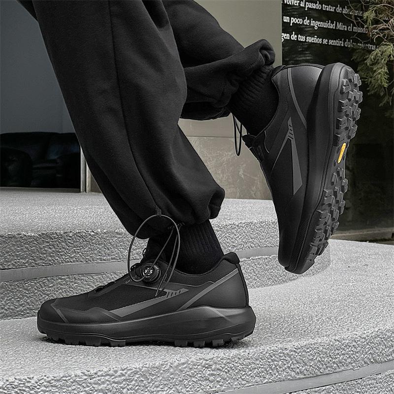 Men s shoes sneakers 2025 spring thick-soled mesh walking breathable lightweight casual outdoor running shoes 68805-J 44 чорний
Men s shoes sneakers 2025 spring thick-soled mesh walking breathable lightweight casual outdoor running shoes 68805-J 44 чорний