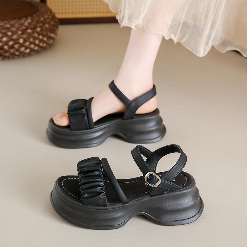 Platform muffin heel sandals women s 2025 summer new fashion pleats one-word buckle sandals women 40 бежевий
Platform muffin heel sandals women s 2025 summer new fashion pleats one-word buckle sandals women 40 бежевий