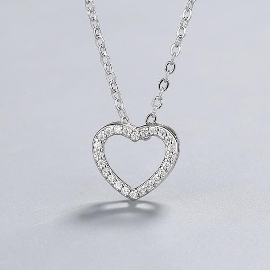 Pendant Necklace Cross Chain Various Wearing Methods Heart-shaped Geometric Rhinestone Dress Up Anti-rust Hollow
Pendant Necklace Cross Chain Various Wearing Methods Heart-shaped Geometric Rhinestone Dress Up Anti-rust Hollow