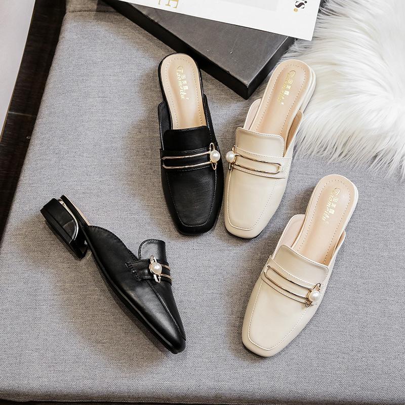 Женские сабо с квадратной головкой и жемчугом, туфли на низком каблуке, летняя верхняя одежда, повседневные и офисные модные брендовые тапочки большого размера 41–43
Женские сабо с квадратной головкой и жемчугом, туфли на низком каблуке, летняя верхняя одежда, повседневные и офисные модные брендовые тапочки большого размера 41–43