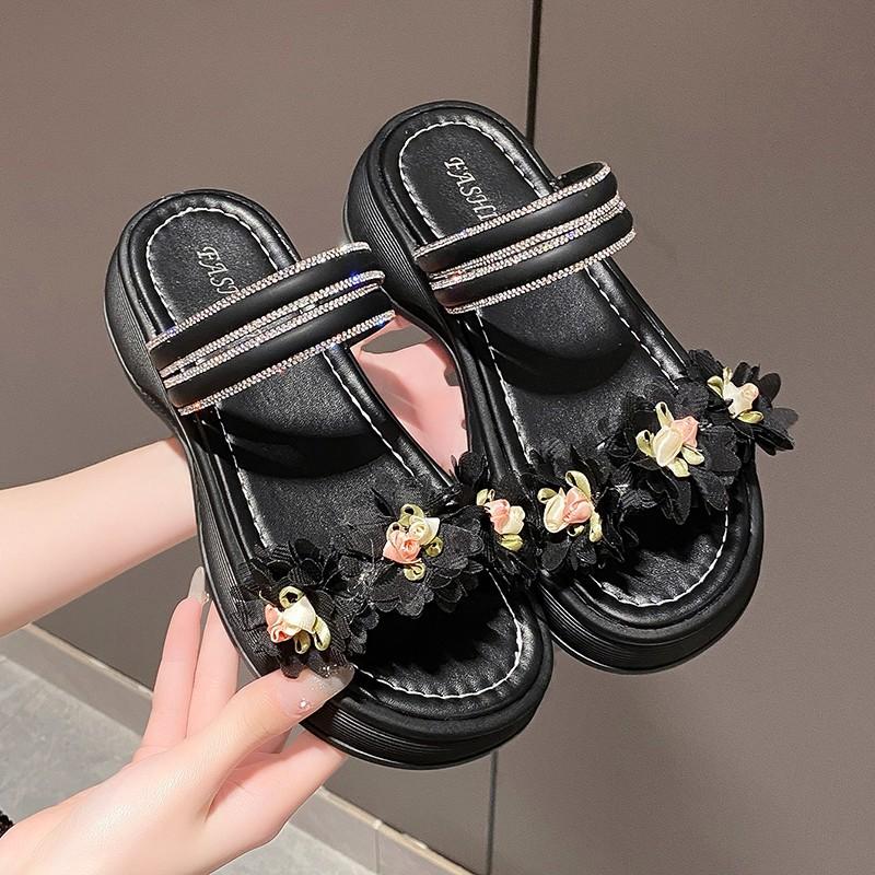 Sandals women s 2024 new flat bottom one-word belt women s shoes summer beach shoes fashion versatile rhinestone summer fairy style 40 чорний
Sandals women s 2024 new flat bottom one-word belt women s shoes summer beach shoes fashion versatile rhinestone summer fairy style 40 чорний