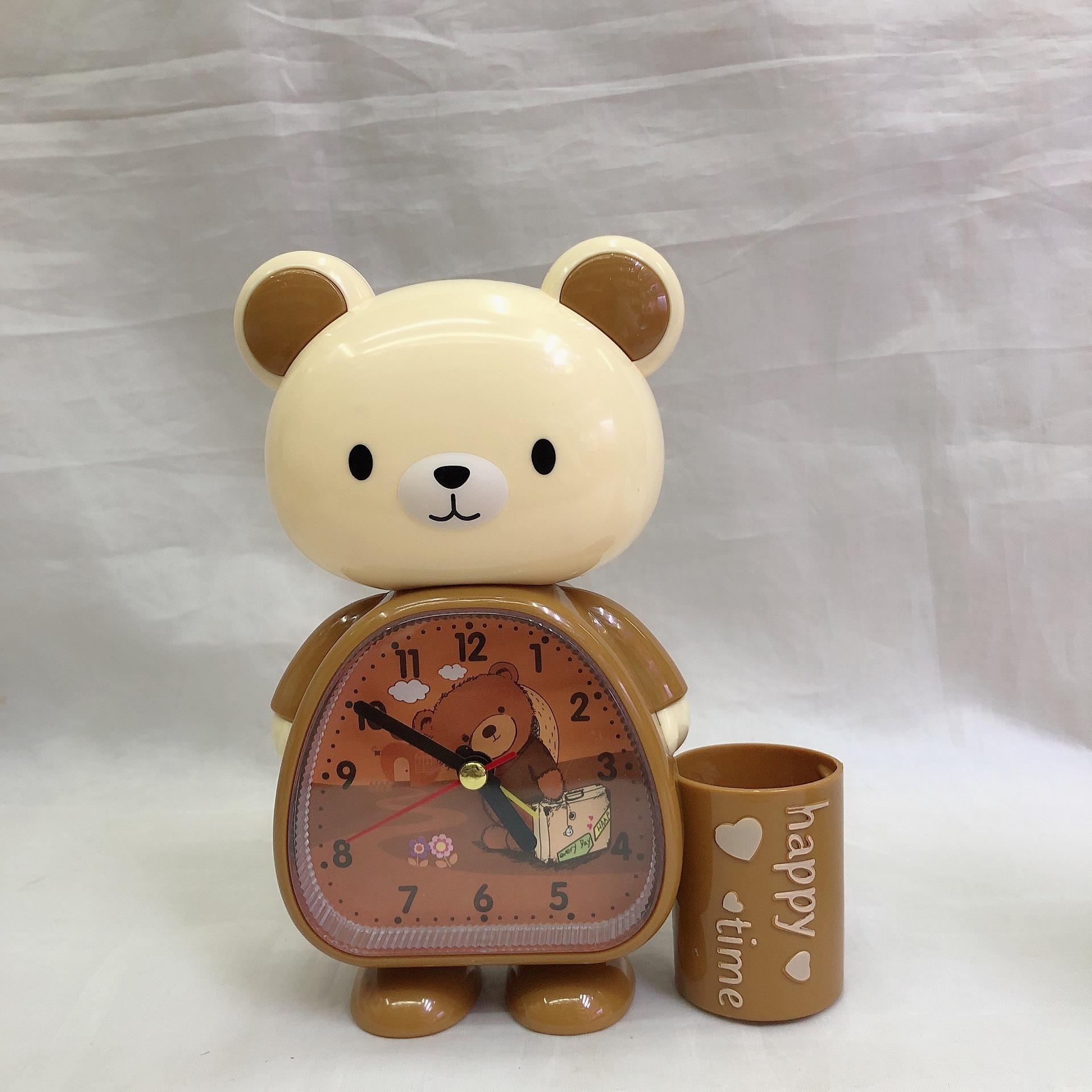 Новый мультяшный милый держатель для ручек в виде медведя, маленький будильник, студенческий подарок, часы с животным пандой
Новый мультяшный милый держатель для ручек в виде медведя, маленький будильник, студенческий подарок, часы с животным пандой