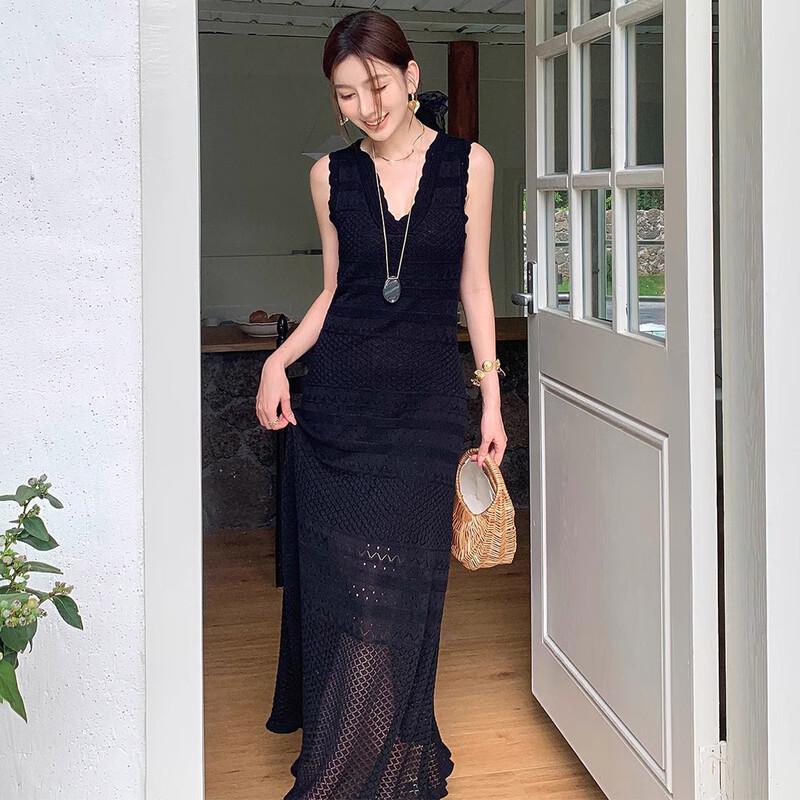 Elegant French Style V-Neck Knit Maxi Dress One Size
Elegant French Style V-Neck Knit Maxi Dress One Size
