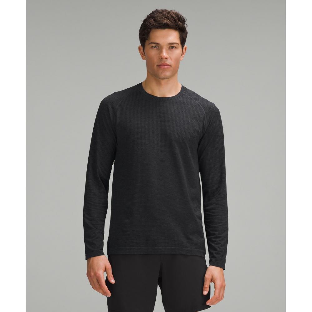 Lululemon Рубашка с длинным рукавом Metal Vent Tech Графитовый серый черный XXL
Lululemon Рубашка с длинным рукавом Metal Vent Tech Графитовый серый черный XXL
