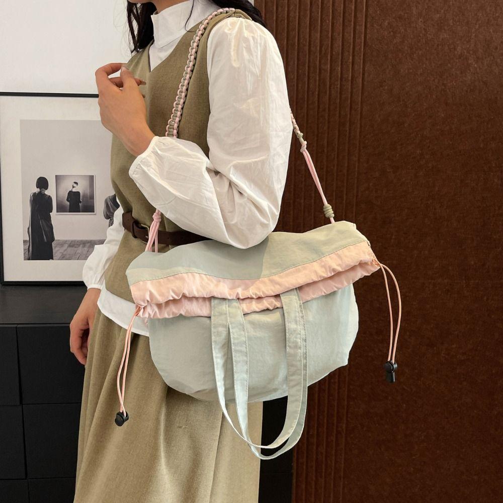 Nylon Large Capacity Tote Bag Korean Style Women Shoulder Bag New Drawstring Tote Bag Travel Style 3
Nylon Large Capacity Tote Bag Korean Style Women Shoulder Bag New Drawstring Tote Bag Travel Style 3