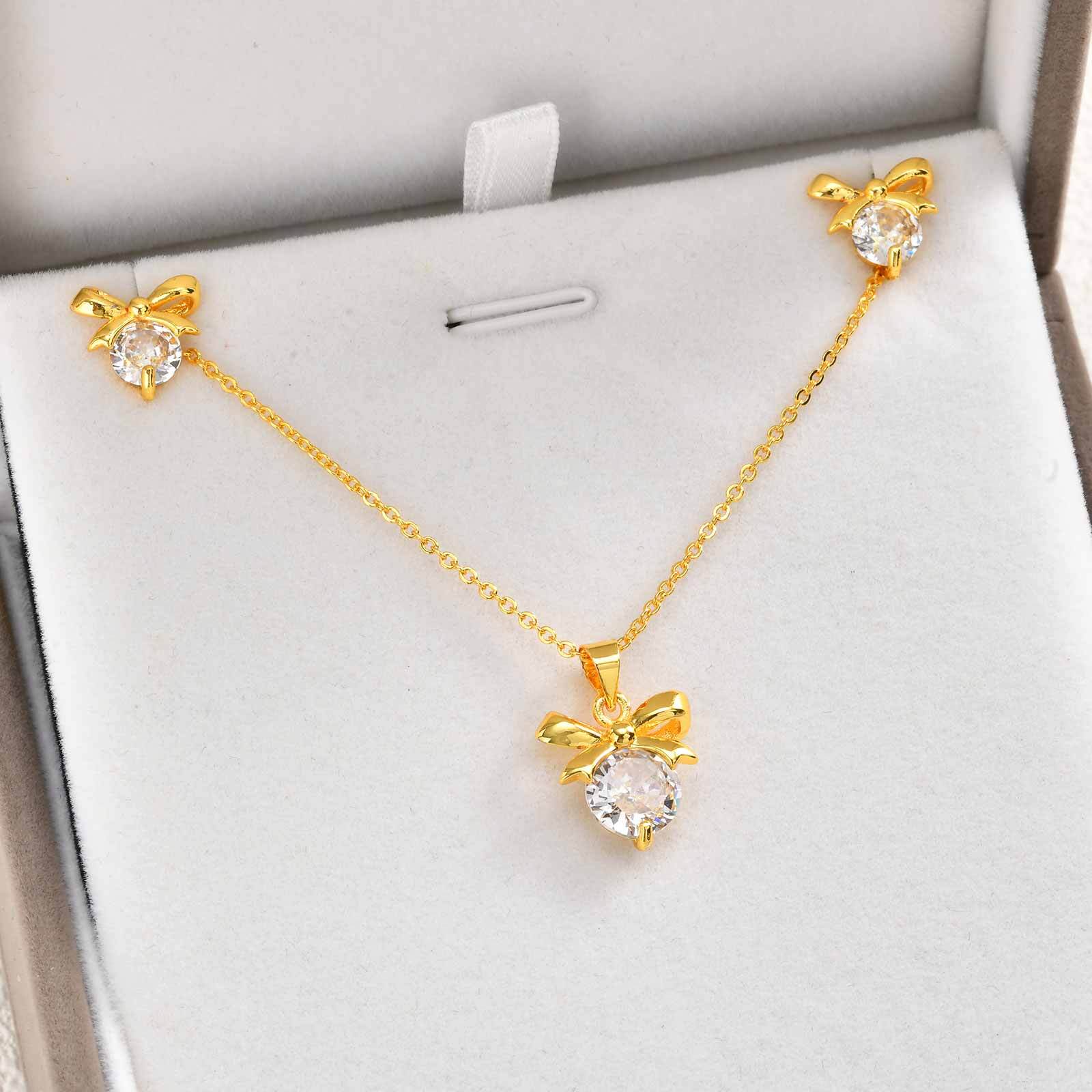 Vnox Shine Crystal Jewelry Set For Women, 3pcs/set Sweet Butterfly Flower Element Necklace Earrings, Party Gifts Wholesale
Vnox Shine Crystal Jewelry Set For Women, 3pcs/set Sweet Butterfly Flower Element Necklace Earrings, Party Gifts Wholesale