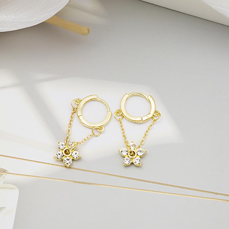 Korean Stainless Steel Zircon Flower Chain Pendant Tassel Piercing Earrings For Women Wedding Zircon Accessories золотистый
Korean Stainless Steel Zircon Flower Chain Pendant Tassel Piercing Earrings For Women Wedding Zircon Accessories золотистый