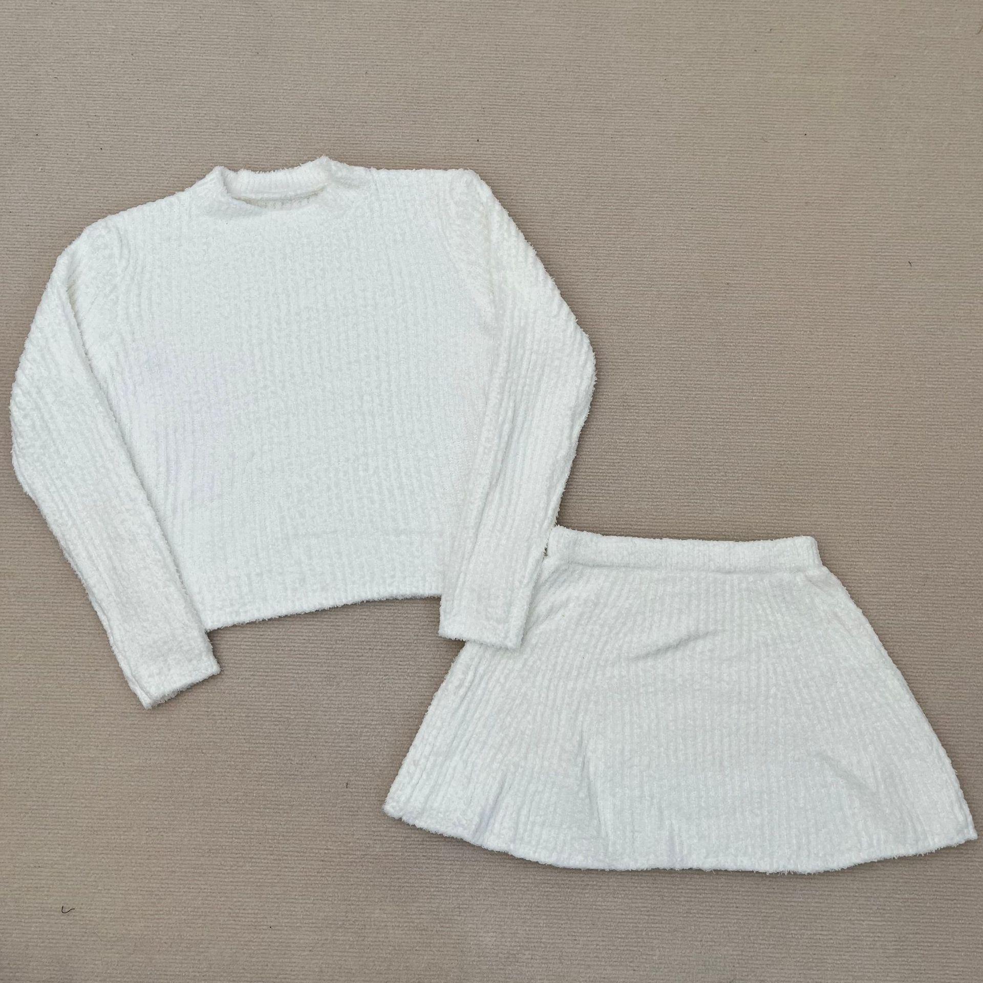 2024 Autumn/Winter Women s Stylish Pullover & High-Waist Short Skirt Set Large грязно-белый
2024 Autumn/Winter Women s Stylish Pullover & High-Waist Short Skirt Set Large грязно-белый