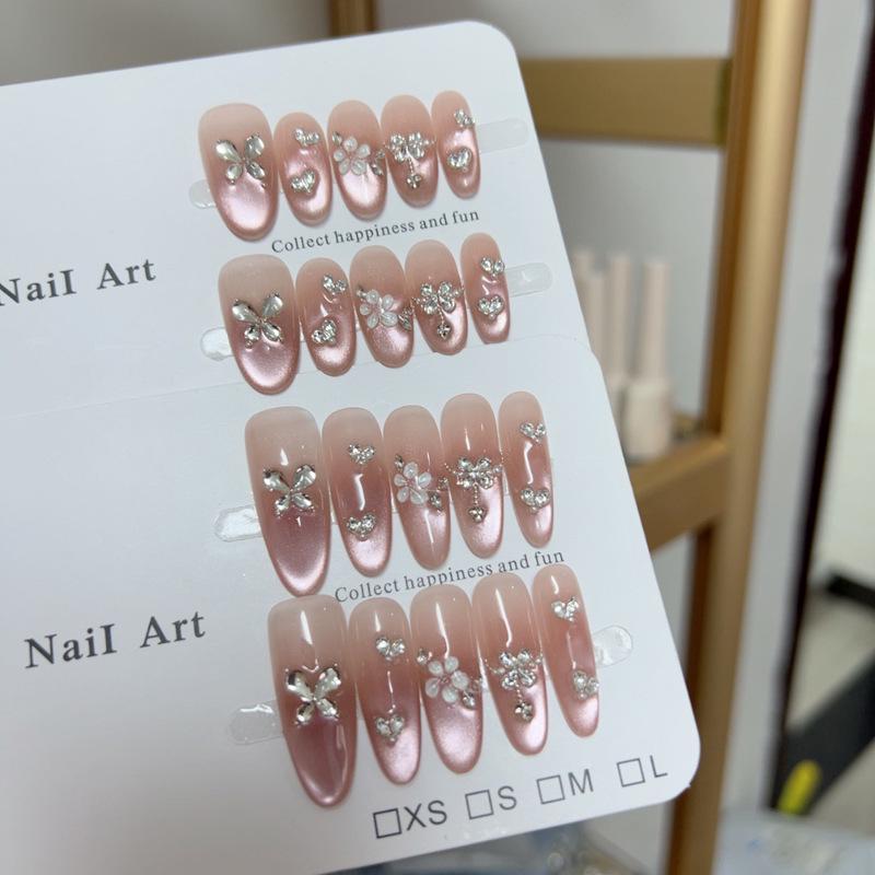 Floral Fragrance Butterfly Gradient Cat Eye Manicure: Handmade, Translucent, Light Luxury, Bling, Whitening
Floral Fragrance Butterfly Gradient Cat Eye Manicure: Handmade, Translucent, Light Luxury, Bling, Whitening