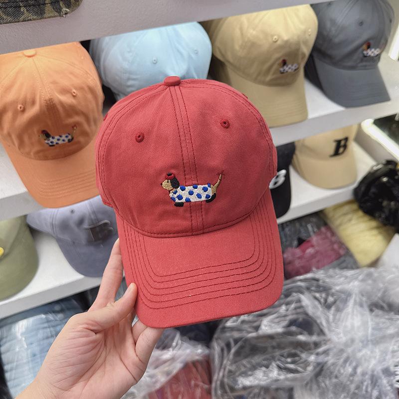 New Cartoon Puppy Baseball Cap for Women Korean Style Student Showing Face with Little Duckball Cap Trendy Hat 54-59CM
New Cartoon Puppy Baseball Cap for Women Korean Style Student Showing Face with Little Duckball Cap Trendy Hat 54-59CM