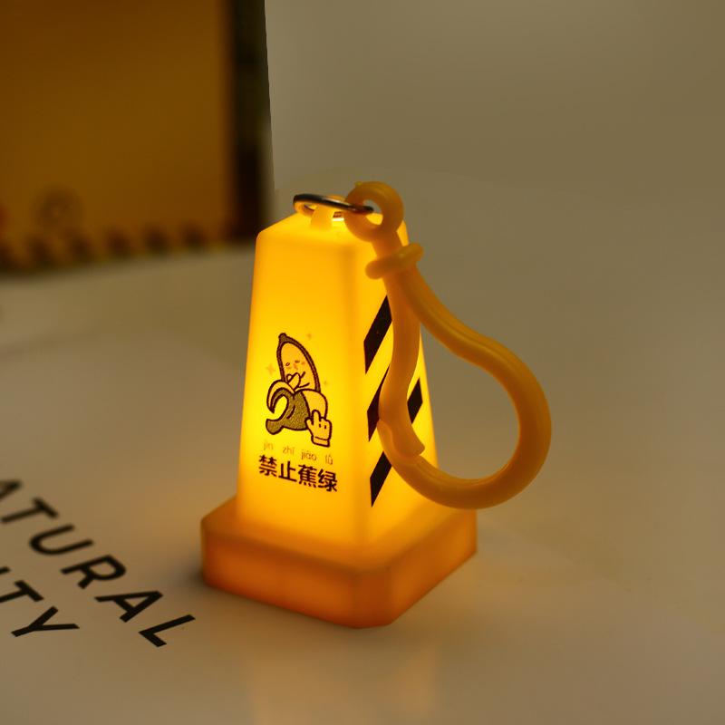 No anxiety Traffic Cone Led Night Light Mini Portable Cute Decorative Keychain Pendant For Desk Bag Home Decoration
No anxiety Traffic Cone Led Night Light Mini Portable Cute Decorative Keychain Pendant For Desk Bag Home Decoration
