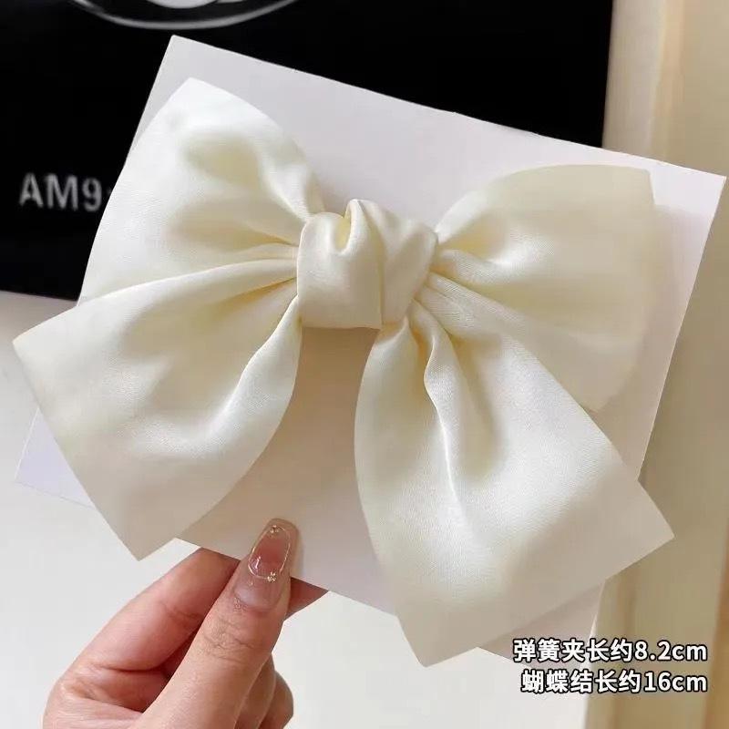 Large Bow Hair Clip Elastic Hairpin for Women Girls Fabric Ribbon Hair Accessory Suitable for Various Hairstyles and Occasions One Size
Large Bow Hair Clip Elastic Hairpin for Women Girls Fabric Ribbon Hair Accessory Suitable for Various Hairstyles and Occasions One Size