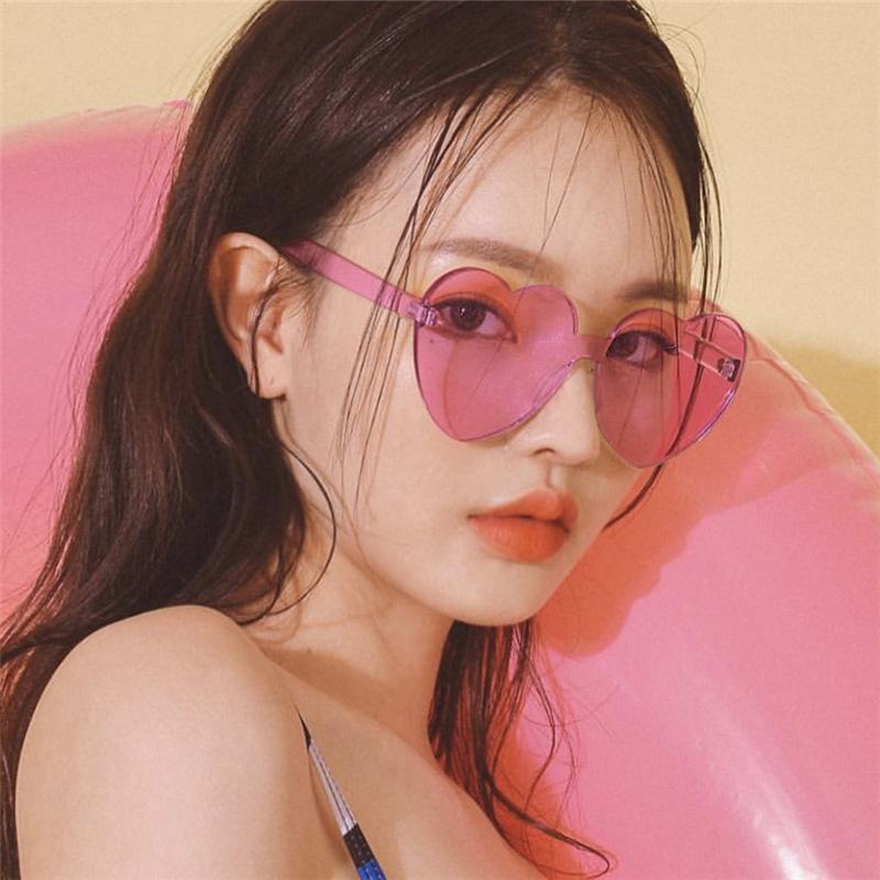 Peach Heart Sunglasses Love Sunglasses Candy Color Frameless PC One Piece Ocean Lens Glasses Personalized Versatile pit viper
Peach Heart Sunglasses Love Sunglasses Candy Color Frameless PC One Piece Ocean Lens Glasses Personalized Versatile pit viper