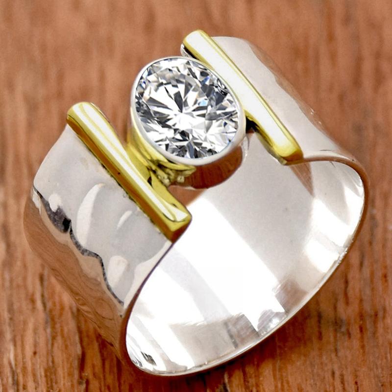 Huitan Modern Fashion Female Wide Rings with Oval Cubic Zirconia Two Tone Hammered Rings Daily Party Statement Zircon for Women 10
Huitan Modern Fashion Female Wide Rings with Oval Cubic Zirconia Two Tone Hammered Rings Daily Party Statement Zircon for Women 10