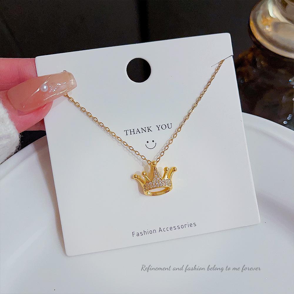 Elegant Titanium Steel Crown Pendant Necklace for Women
Elegant Titanium Steel Crown Pendant Necklace for Women