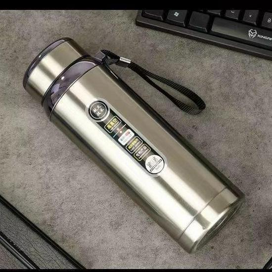 Large Capacity Insulated Sports Water Cup for Men and Women - Short, Stout Stainless Steel Design for Outdoor and Car Use 800ML
Large Capacity Insulated Sports Water Cup for Men and Women - Short, Stout Stainless Steel Design for Outdoor and Car Use 800ML