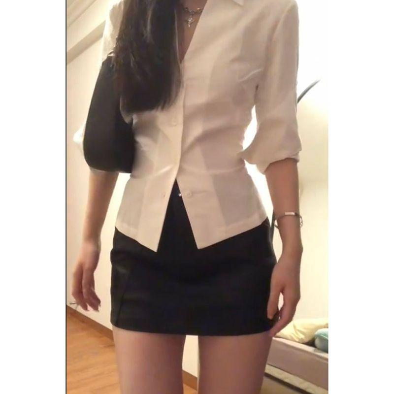 Elegant V-Neck White Slimming Long Sleeve Shirt for Women - Perfect Summer Professional Work Suit L білий
Elegant V-Neck White Slimming Long Sleeve Shirt for Women - Perfect Summer Professional Work Suit L білий