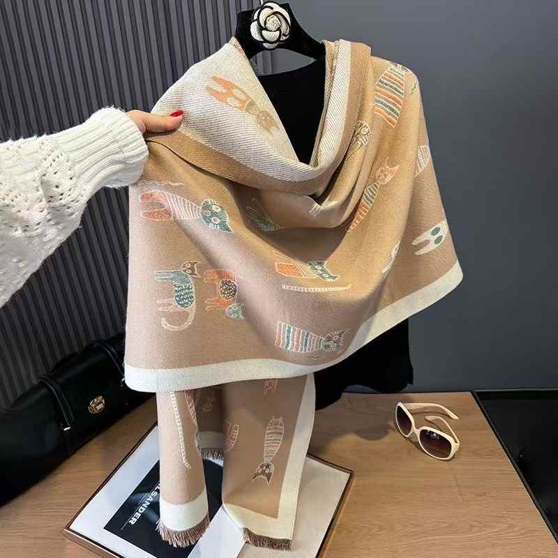 Cartoon cute cat head pattern, double-sided wearable faux cashmere, thick and warm soft scarf for women in winter, student shawl One Size
Cartoon cute cat head pattern, double-sided wearable faux cashmere, thick and warm soft scarf for women in winter, student shawl One Size
