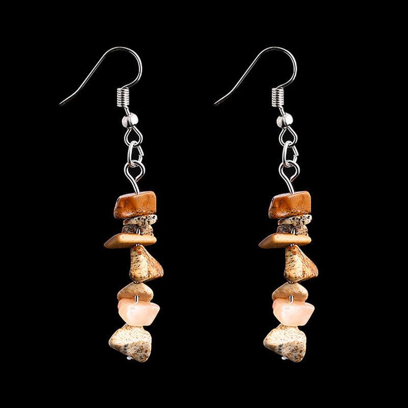 Natural Crystal Agate Amethyst Powder Crystal Irregular Gravel Beaded Earrings Long Fringed Earrings
Natural Crystal Agate Amethyst Powder Crystal Irregular Gravel Beaded Earrings Long Fringed Earrings