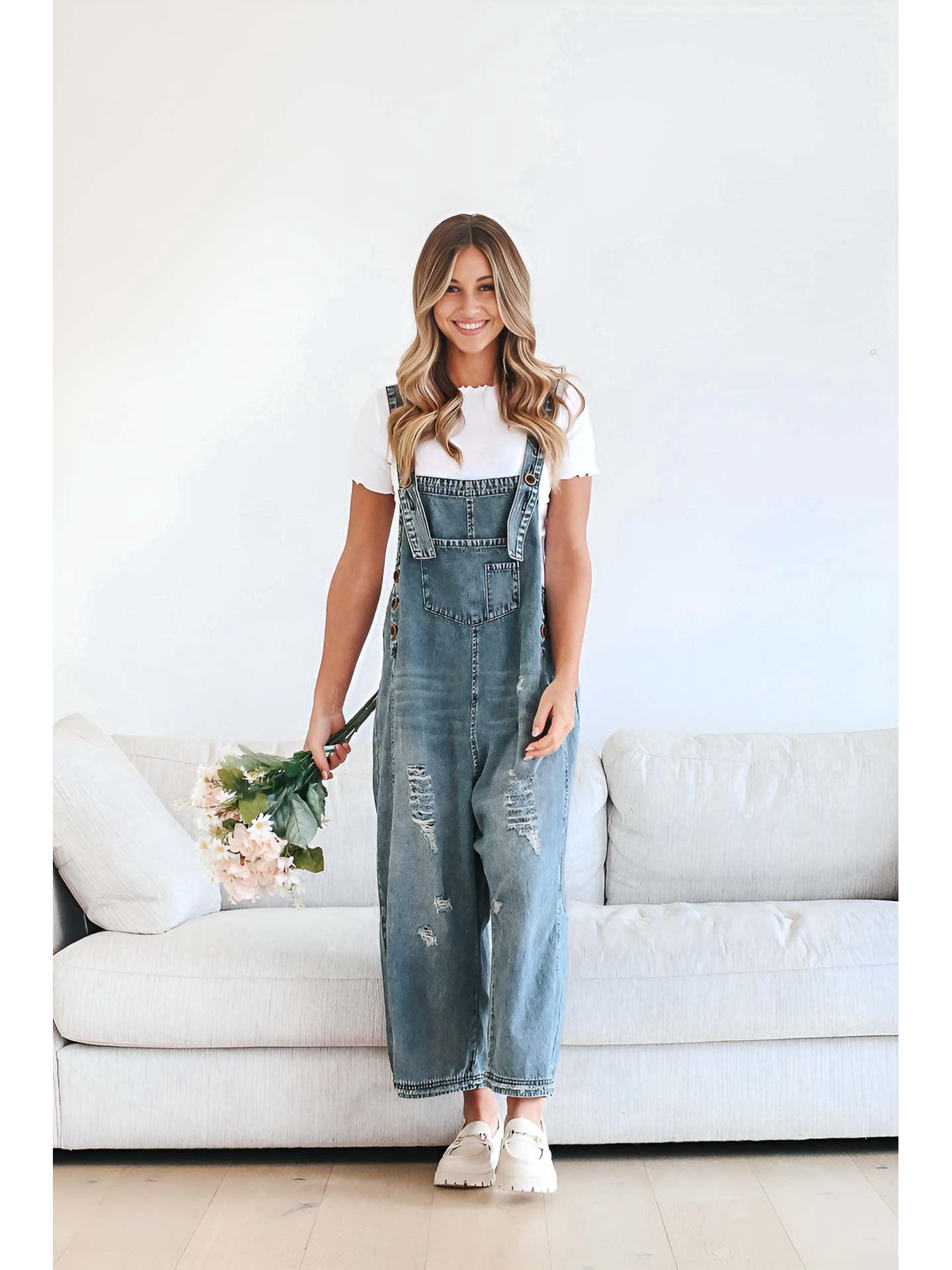 Retro Distressed Wide-Leg Strappy Denim Overalls for Women Small
Retro Distressed Wide-Leg Strappy Denim Overalls for Women Small