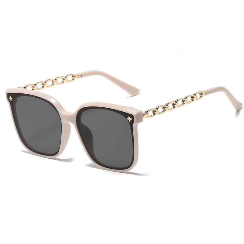 Vintage Square Sunglasses Woman Mirror Vintage Rivet Sun Glasses Female Brand Designer Fashion Black Shades UV400 Oculos De Sol As shown
Vintage Square Sunglasses Woman Mirror Vintage Rivet Sun Glasses Female Brand Designer Fashion Black Shades UV400 Oculos De Sol As shown