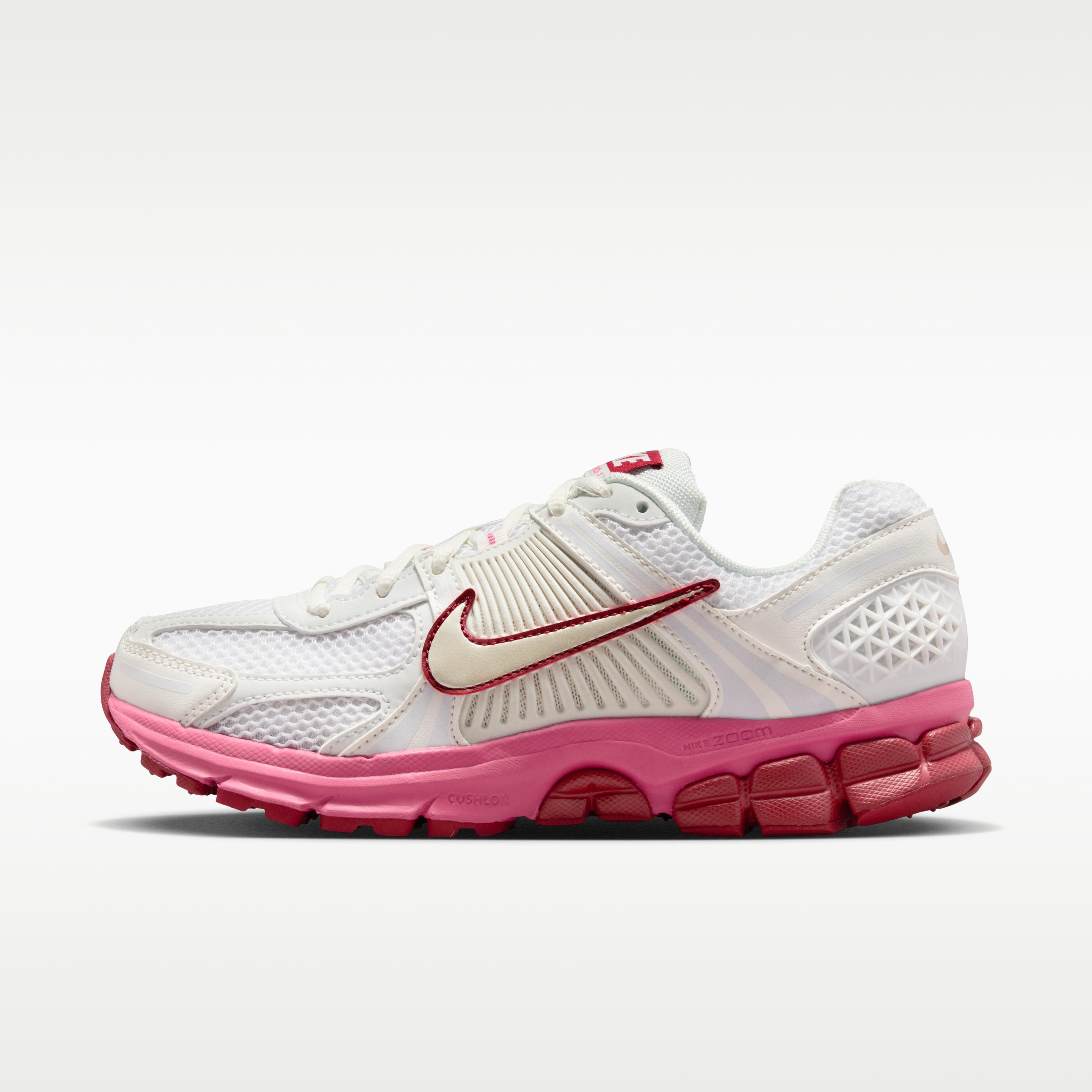 Nike Zoom Vomero 5 Valentine s Day (2026) (Women s) 36.5
Nike Zoom Vomero 5 Valentine s Day (2026) (Women s) 36.5