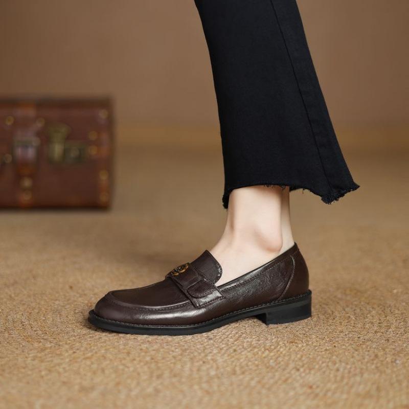 Новая всесезонная женская повседневная обувь, туфли-лодочки на низком каблуке, нескользящие, больших размеров, с мелким вырезом, закрывающие стопу, на толстой подошве, ленивые туфли на один шаг 39 коричневый
Новая всесезонная женская повседневная обувь, туфли-лодочки на низком каблуке, нескользящие, больших размеров, с мелким вырезом, закрывающие стопу, на толстой подошве, ленивые туфли на один шаг 39 коричневый