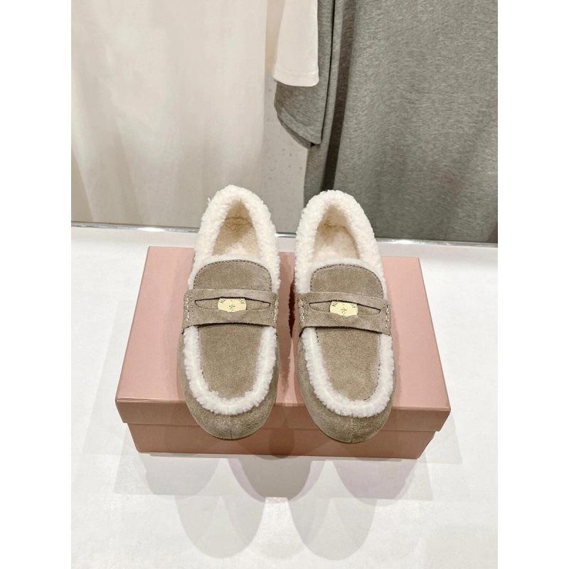 Флисовые ленивые педальные туфли Doudou женские плоские осенне-зимние новые одинарные туфли спортивная и повседневная обувь 35 светло-серый
Флисовые ленивые педальные туфли Doudou женские плоские осенне-зимние новые одинарные туфли спортивная и повседневная обувь 35 светло-серый