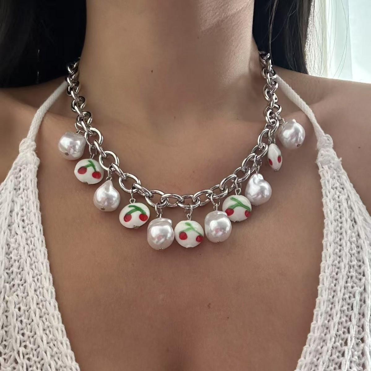 Accessories, glazed hand-painted cherry heterosexual acrylic beads, vacation necklace
Accessories, glazed hand-painted cherry heterosexual acrylic beads, vacation necklace