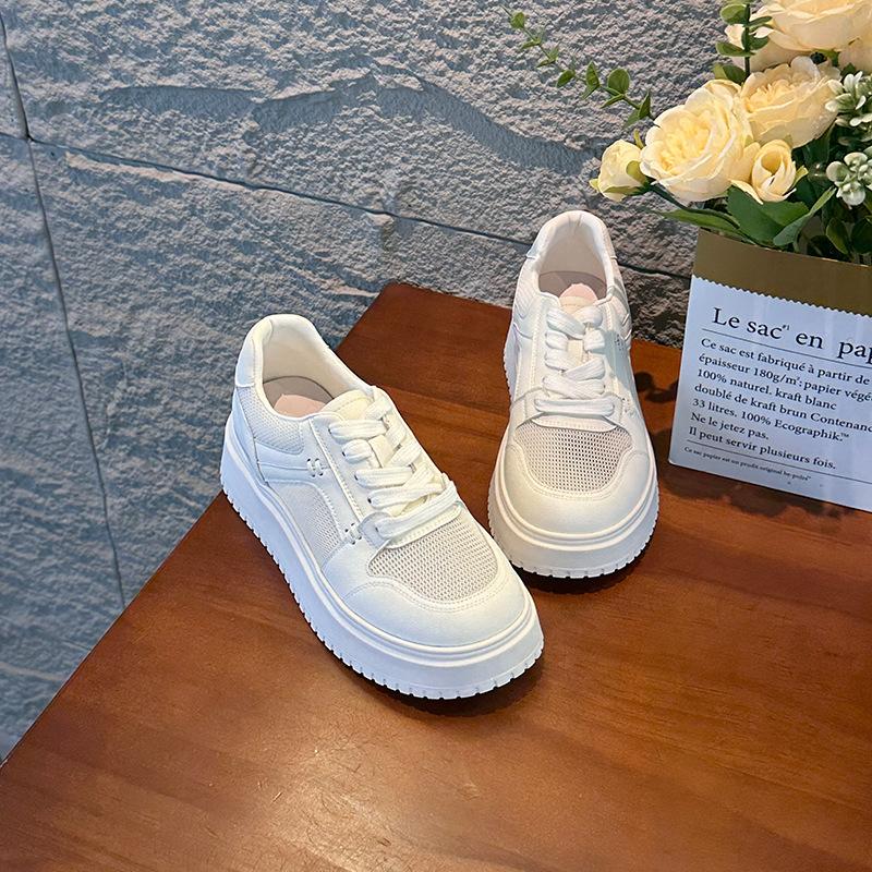 Popular leather thick-soled heightening little white shoes women s spring and summer new versatile muffin shoes casual heightening shoes 40
Popular leather thick-soled heightening little white shoes women s spring and summer new versatile muffin shoes casual heightening shoes 40