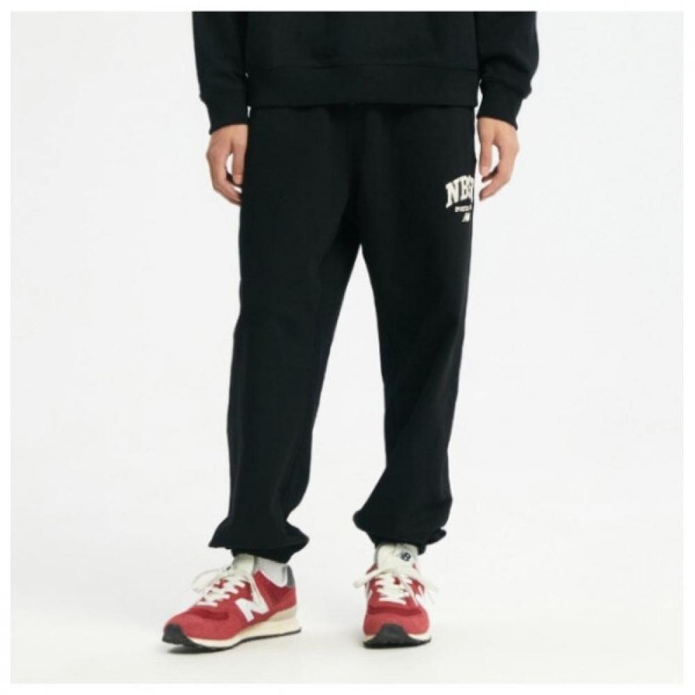 New Balance Pants Lqj Nbmld31813 19 Common Nbsc Jogger Pants Loose F Black series/70
New Balance Pants Lqj Nbmld31813 19 Common Nbsc Jogger Pants Loose F Black series/70
