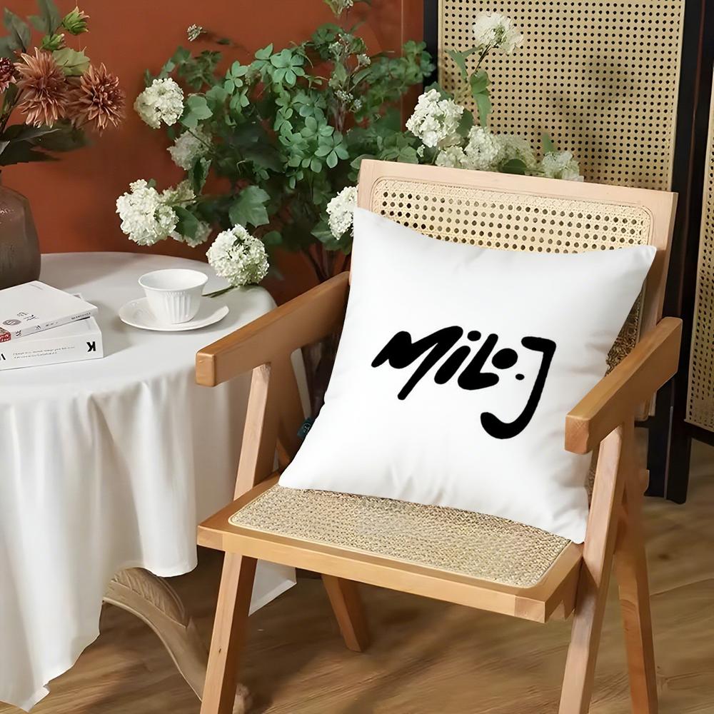 Argentinian MMilo j Rapper Cushion Cover Silky Short Plush Invisible Zipper Dustproof Sofa Pillow Case for Home Decor 30x30cm
Argentinian MMilo j Rapper Cushion Cover Silky Short Plush Invisible Zipper Dustproof Sofa Pillow Case for Home Decor 30x30cm