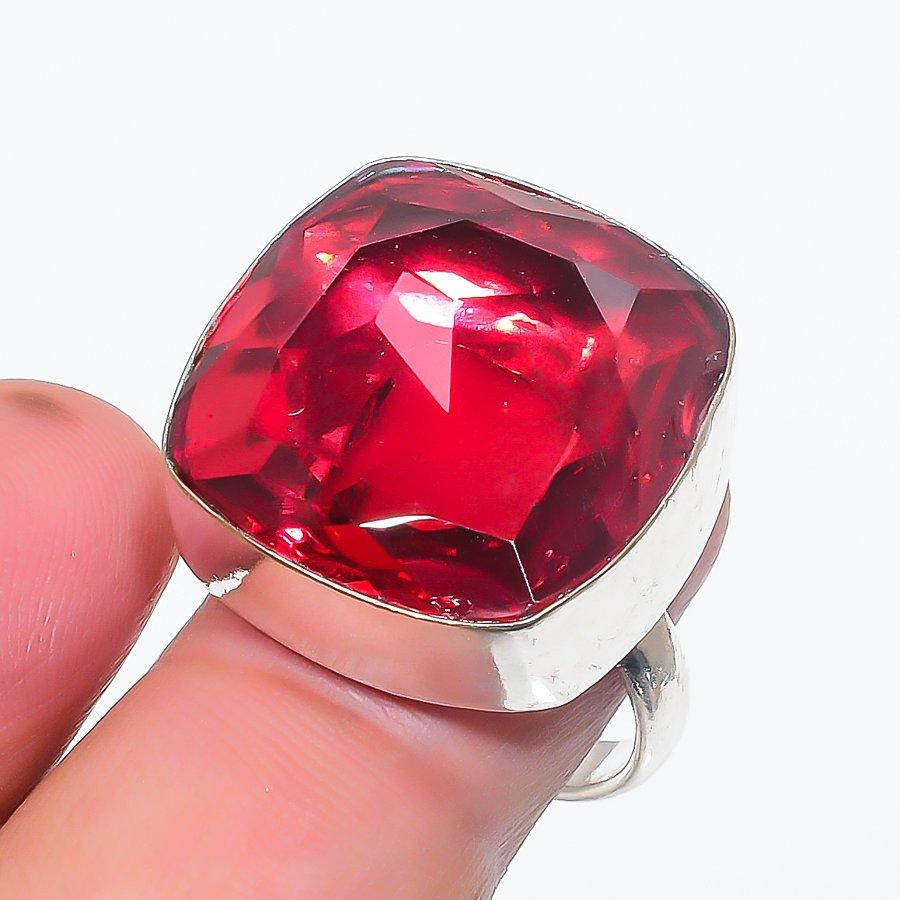 Кольцо из серебра 925 пробы с натуральным гранатом, размер 8 f3z49
Кольцо из серебра 925 пробы с натуральным гранатом, размер 8 f3z49