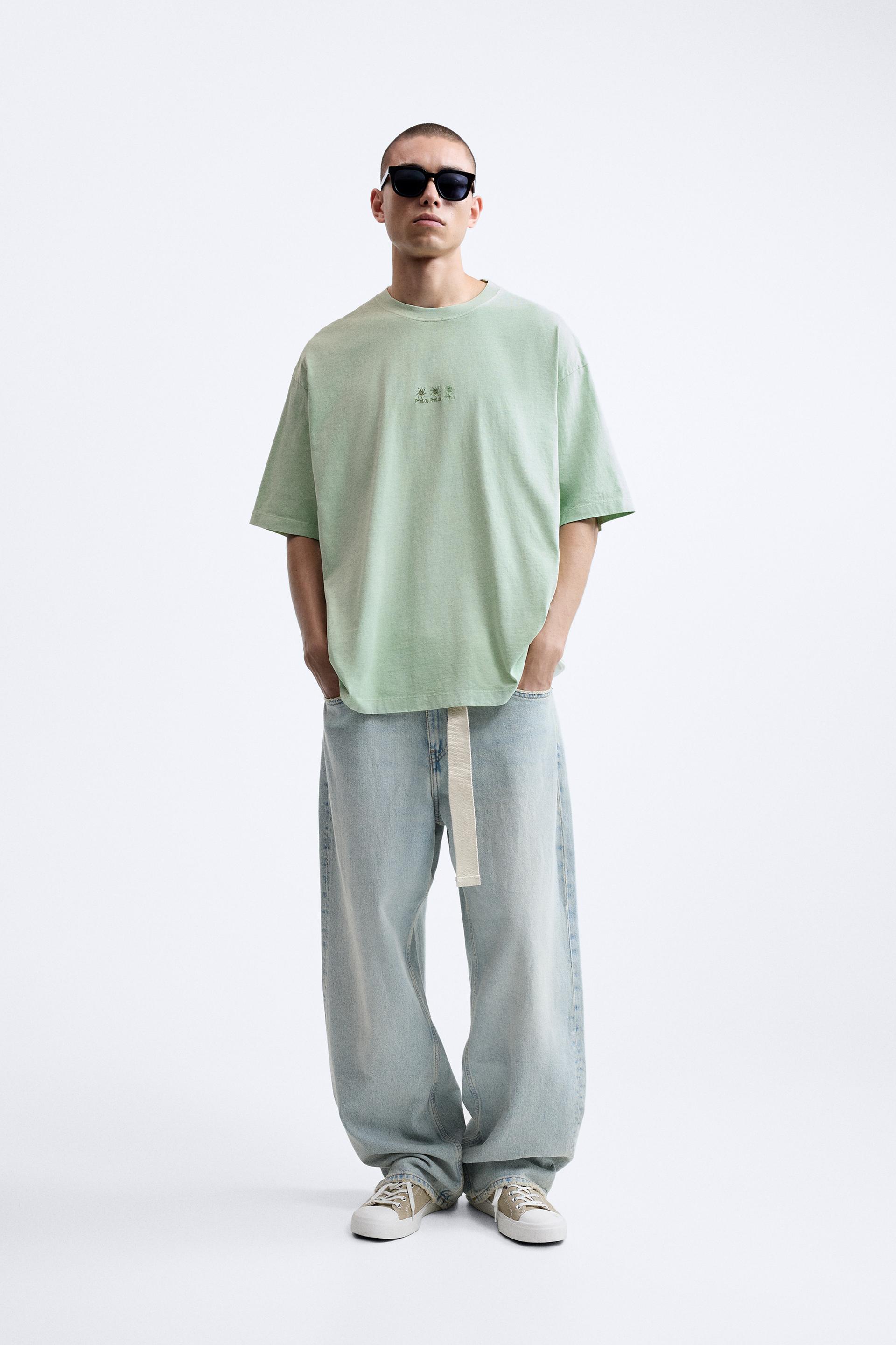 ФУТБОЛКА С ВЫШИВАННЫМ СЛОГАНОМ 
ФУТБОЛКА С ВЫШИВАННЫМ СЛОГАНОМ