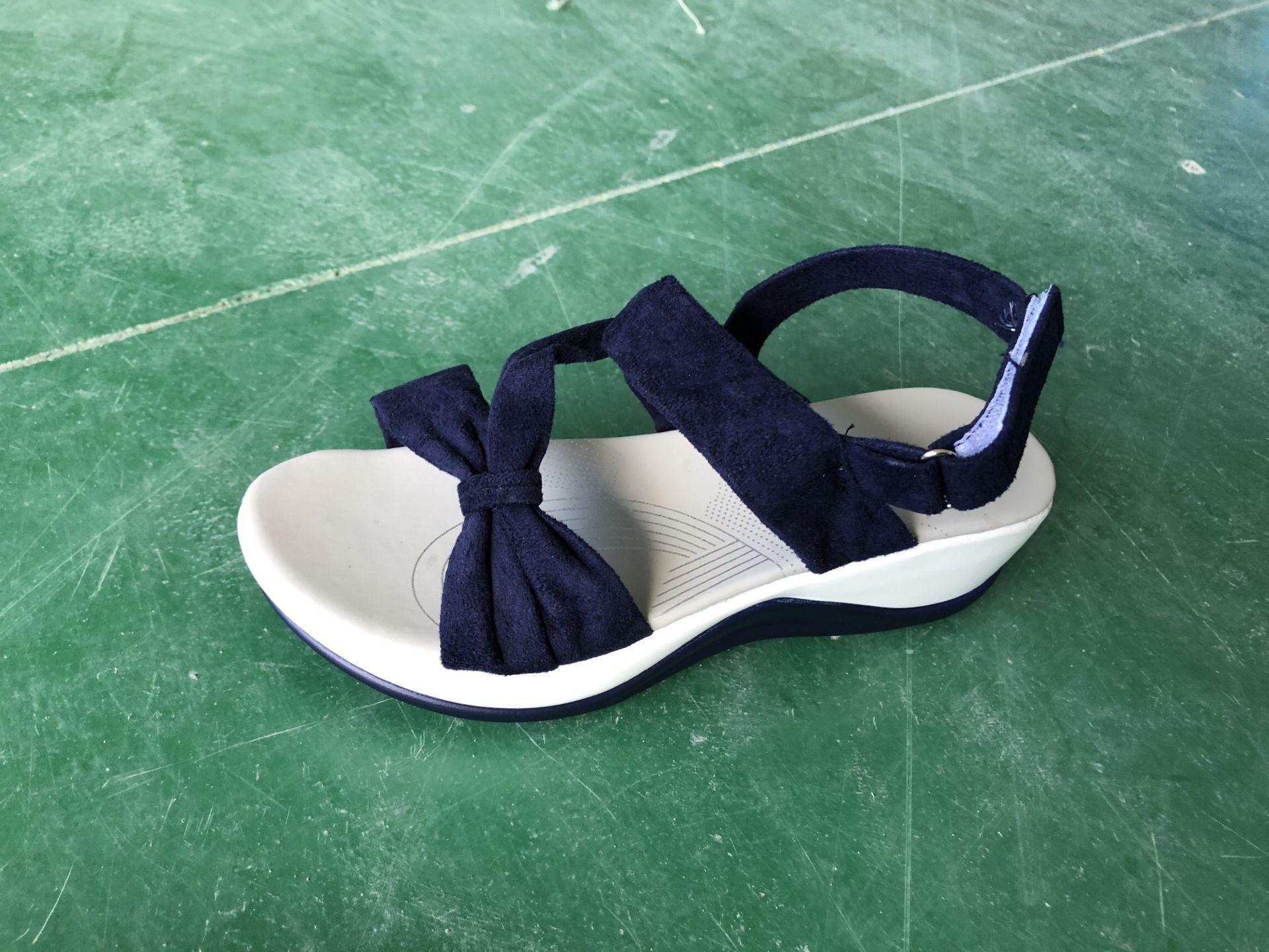 Summer 2025 large size 43 new wedge heel sandals women s European and American platform Amazon polyurethane bottom fish mouth sandals women 43 темно-синього кольору
Summer 2025 large size 43 new wedge heel sandals women s European and American platform Amazon polyurethane bottom fish mouth sandals women 43 темно-синього кольору