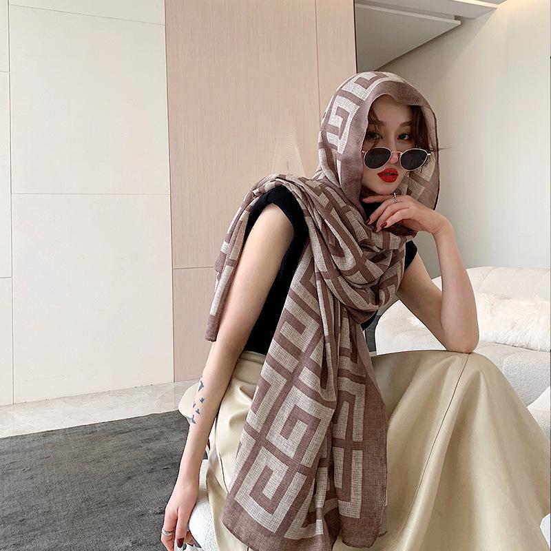 Versatile Women s Korean-Style Silk Scarf: Warm, Dual-Use Shawl for Sun Protection, Perfect for Spring and Autumn.
Versatile Women s Korean-Style Silk Scarf: Warm, Dual-Use Shawl for Sun Protection, Perfect for Spring and Autumn.