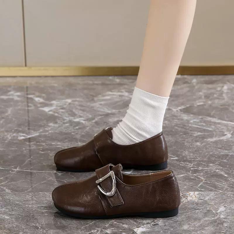 Women s Split-Toe Leather Loafers Retro D-Buckle Flat Shoes Comfortable Slip-Ons for Daily Commute 40
Women s Split-Toe Leather Loafers Retro D-Buckle Flat Shoes Comfortable Slip-Ons for Daily Commute 40
