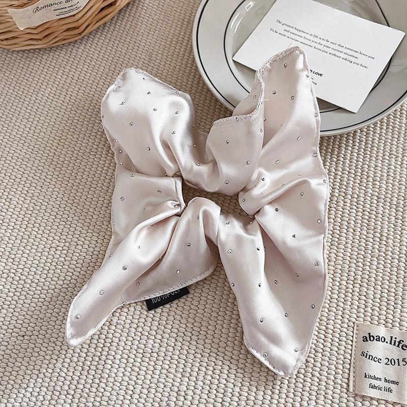 Gypsy satin square towel large intestine hair band solid color temperament hair accessories headrope hair rope headgear
Gypsy satin square towel large intestine hair band solid color temperament hair accessories headrope hair rope headgear