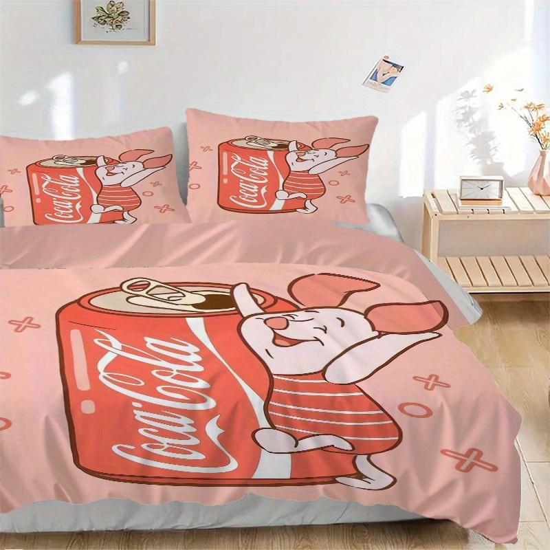 3pcs Coca Quilt Cover Set (1 Quilt Cover + 2 Pillowcases Without Pillow Core), High-Definition Printing for Home and Dormitory.Q009 135x200cm
3pcs Coca Quilt Cover Set (1 Quilt Cover + 2 Pillowcases Without Pillow Core), High-Definition Printing for Home and Dormitory.Q009 135x200cm