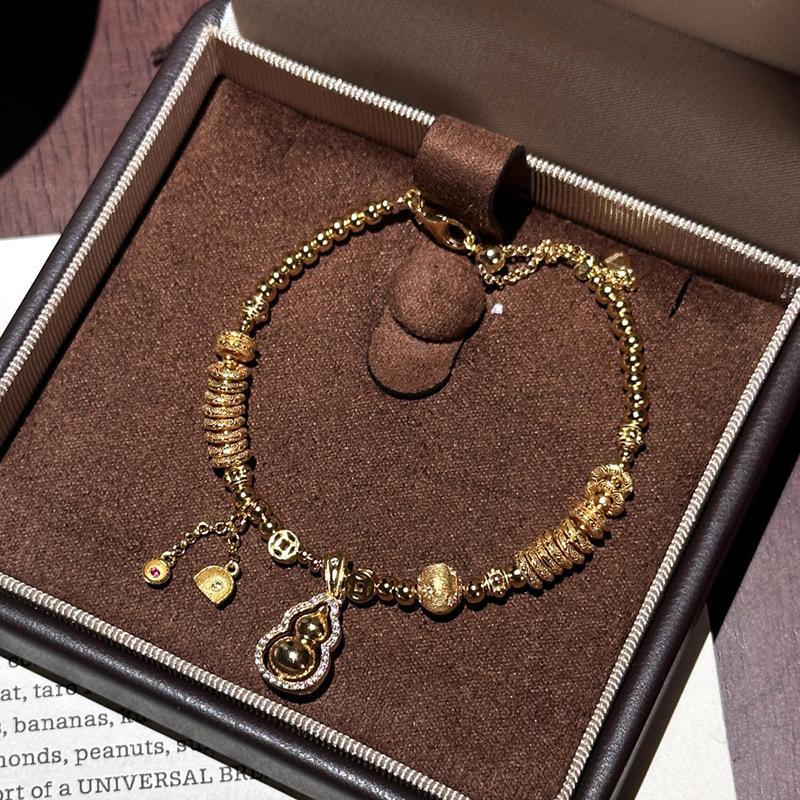 Classic Glossy Gourd winding Beads Bracelets for women New in Fashion Light Luxury Bracelet Charms banquet Jewelry Gifts золотой
Classic Glossy Gourd winding Beads Bracelets for women New in Fashion Light Luxury Bracelet Charms banquet Jewelry Gifts золотой