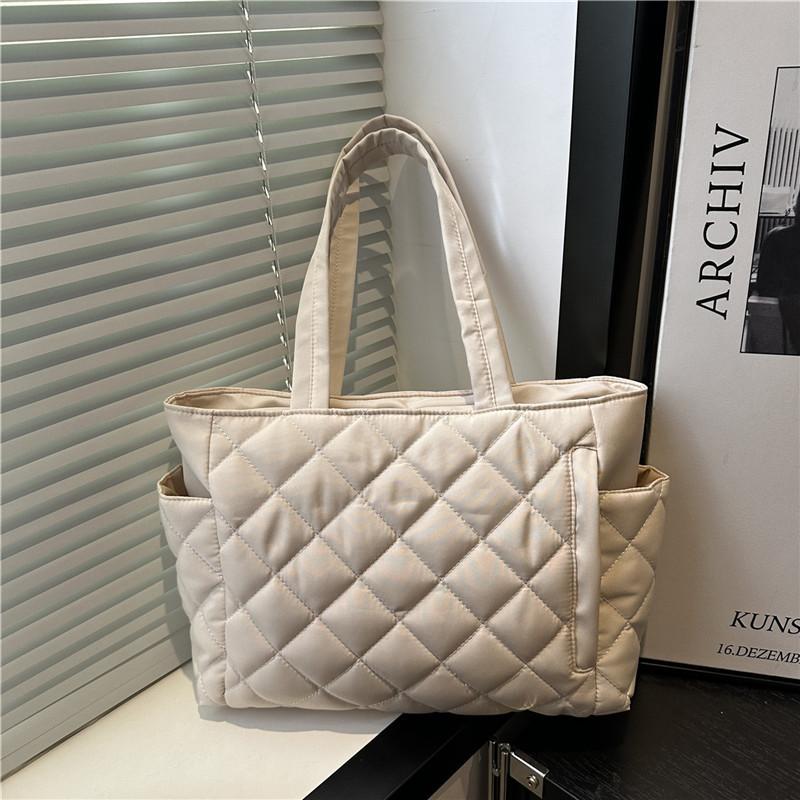 Simple Quilted Cott Shoulder Bags for Women High Capacity Solid Color Ladies Tote Bag College Versatile Girls Shopping Handbag бежевый
Simple Quilted Cott Shoulder Bags for Women High Capacity Solid Color Ladies Tote Bag College Versatile Girls Shopping Handbag бежевый